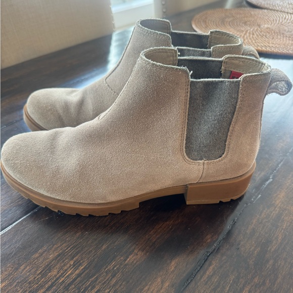 Sorel Beige Suede Ankle Booties - Picture 2 of 7